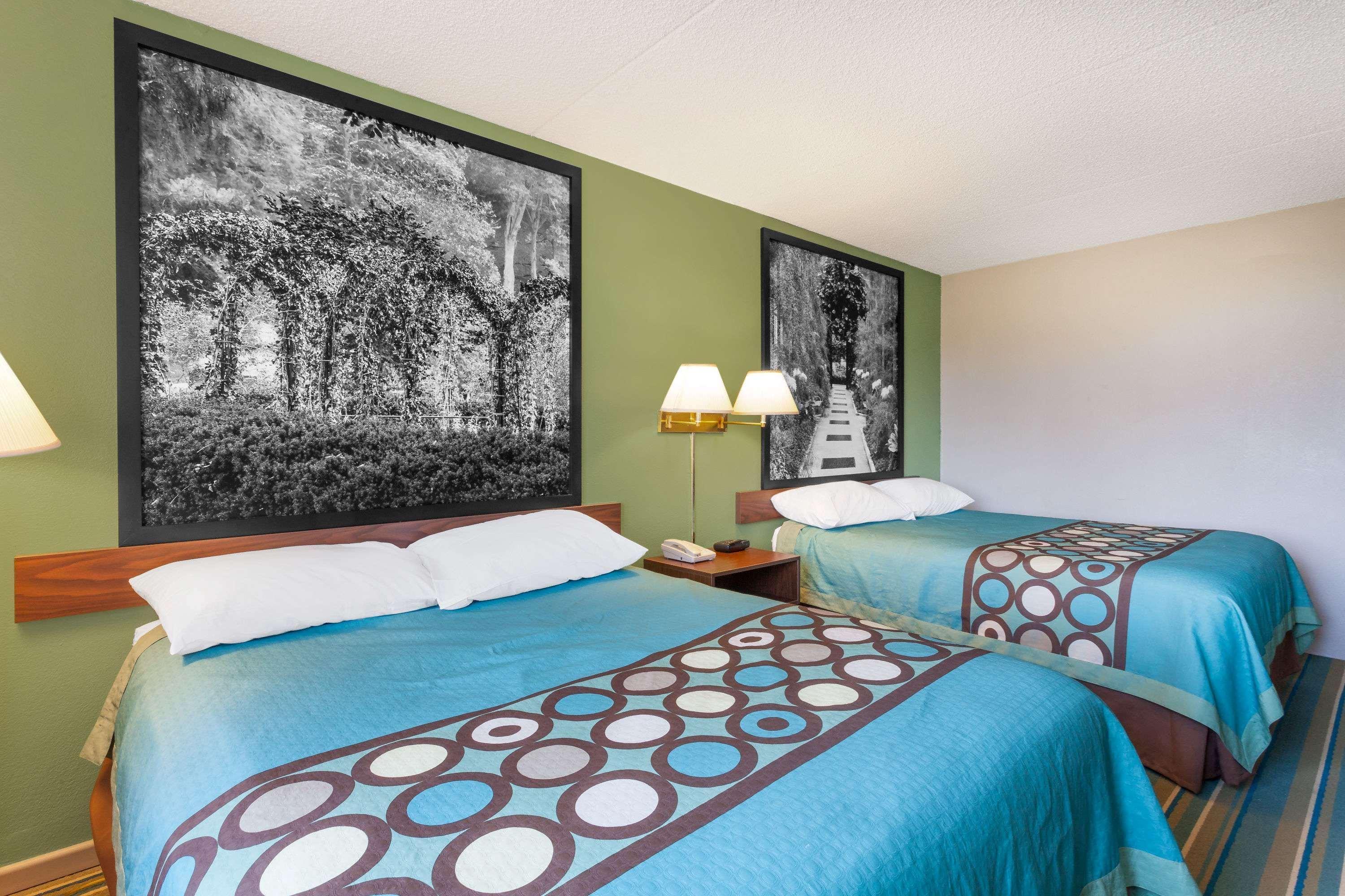 Super 8 By Wyndham Harrisburg Hershey West Zewnętrze zdjęcie